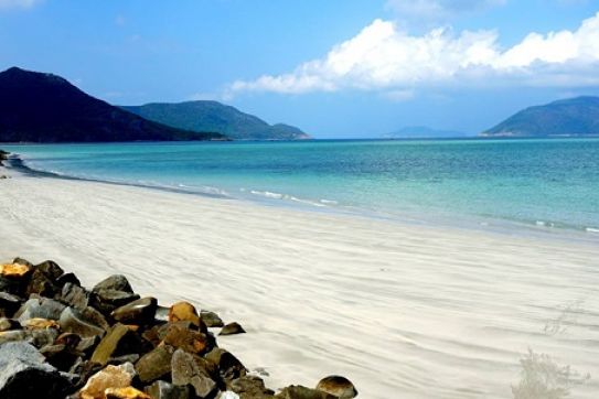 Con Dao among top 9 secret islands to escape to