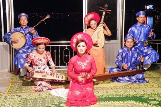 Thua Thien-Hue to seek UNESCO recognition for Hue folk singing