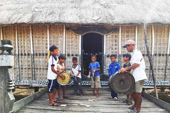 Phát triển du lịch cộng đồng dựa vào di sản tại làng Mơ Hra