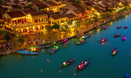 HOI AN CITY TOUR – BOAT RIDE – RELEASE FLOWER LANTERN