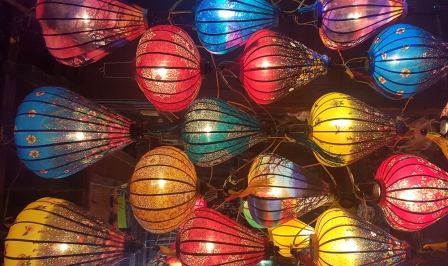 DA NANG - MARBLE MOUNTAIN  - HOIAN ANCIENT TOWN