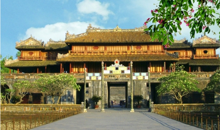 DA NANG - HUE IMPERIAL CITY